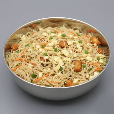 chicken-noodles-singapore-restaurant-shanthees-curry